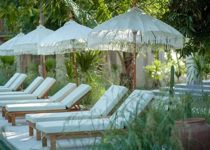 Diamond Beach Villas R Hotel 5*